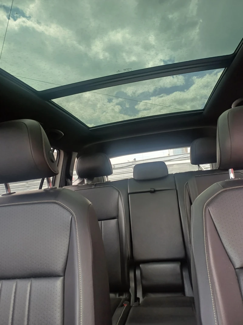 VW Tiguan, снимка 9 - Автомобили и джипове - 52218083