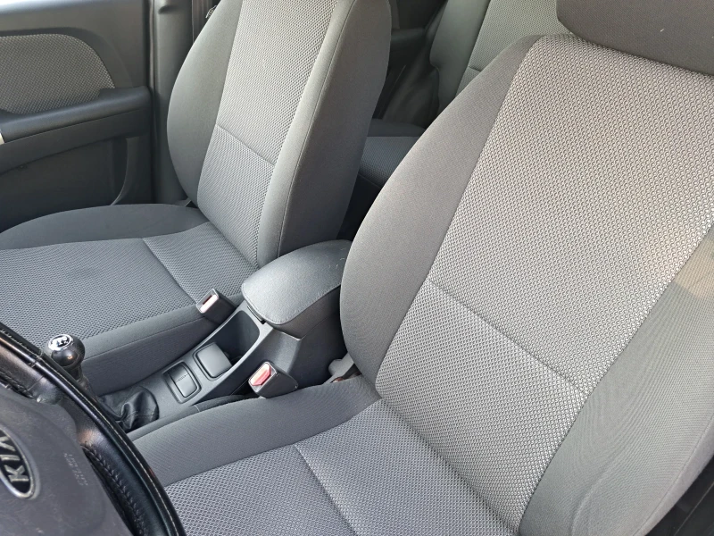 Kia Sportage 2.0i* ГАЗ-BRC, снимка 10 - Автомобили и джипове - 51663225
