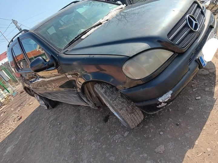 Mercedes-Benz ML 270  163, снимка 4 - Автомобили и джипове - 49293713