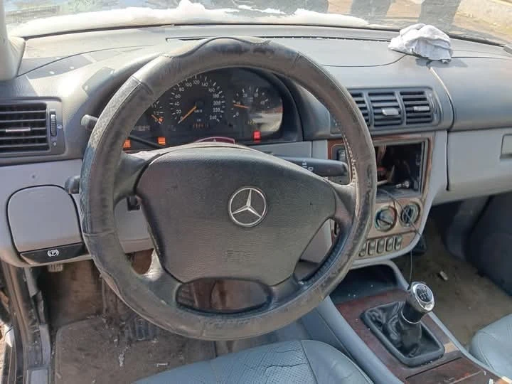 Mercedes-Benz ML 270  163, снимка 6 - Автомобили и джипове - 49293713