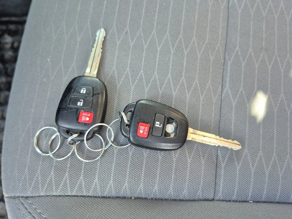 Toyota Tacoma * SR5 CREW CAB LONG BED * CARFAX *   | Mobile.bg   8