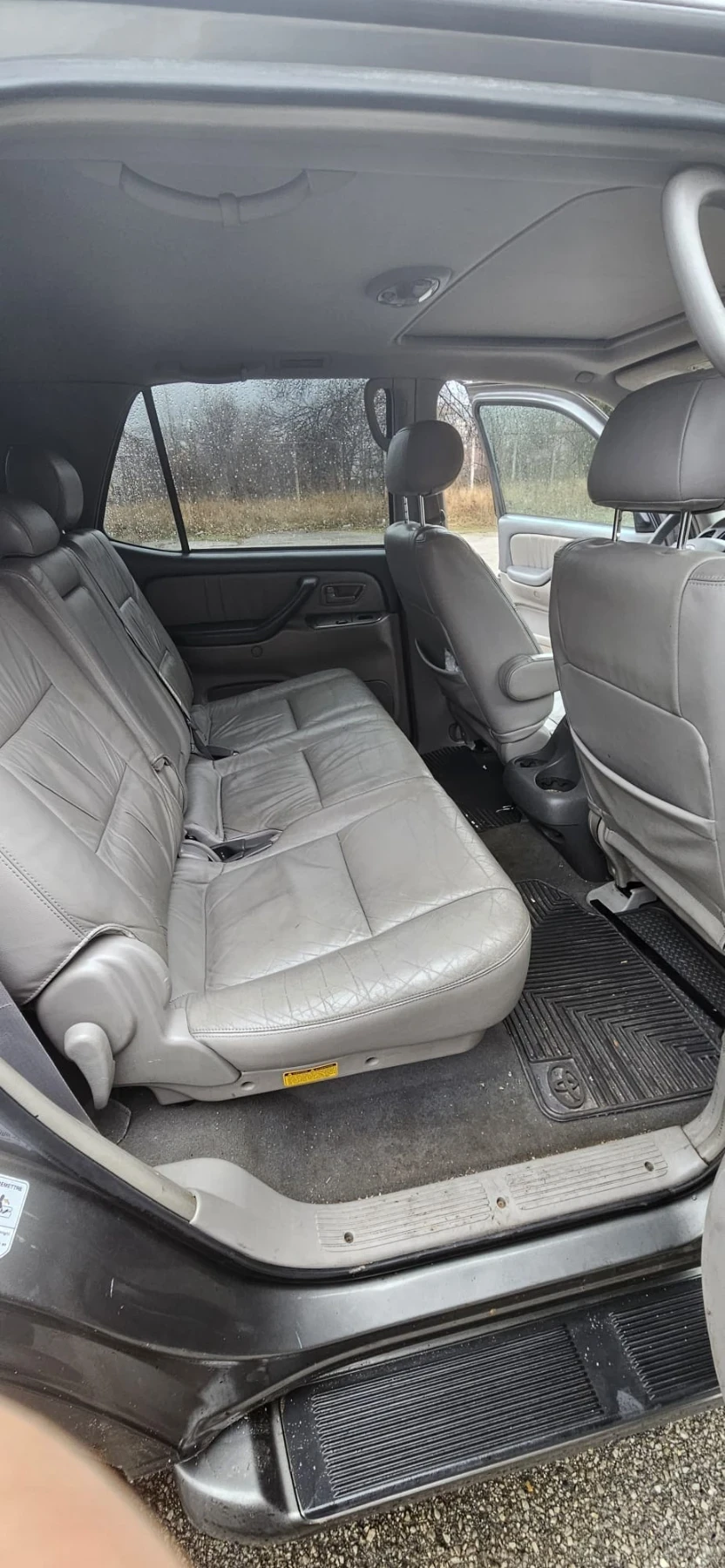 Toyota Sequoia  - изображение 10