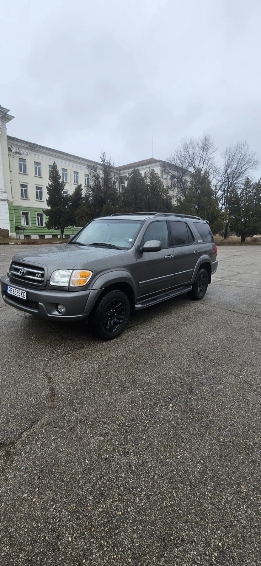 Toyota Sequoia  - изображение 2