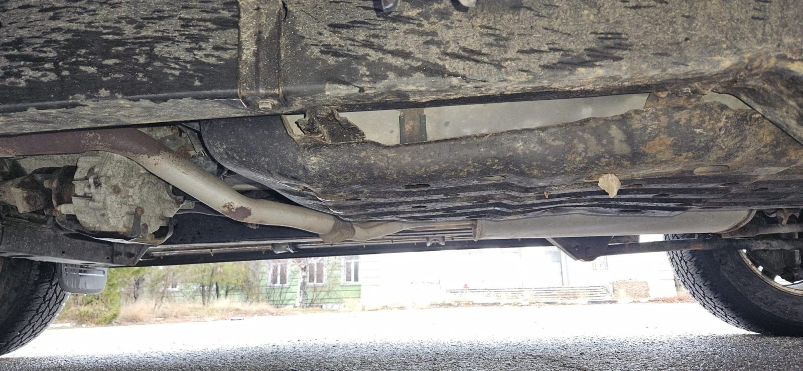 Toyota Sequoia | Mobile.bg � ����������� 13