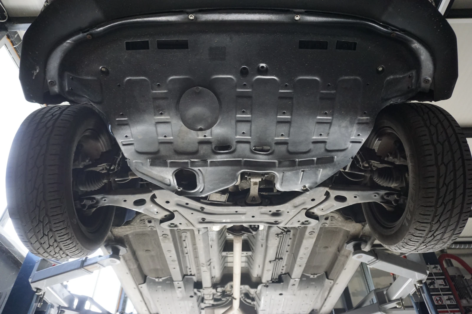 Hyundai IX35 1.7/Нави/Камера/Кожа/Обслужен/Сменени вериги
