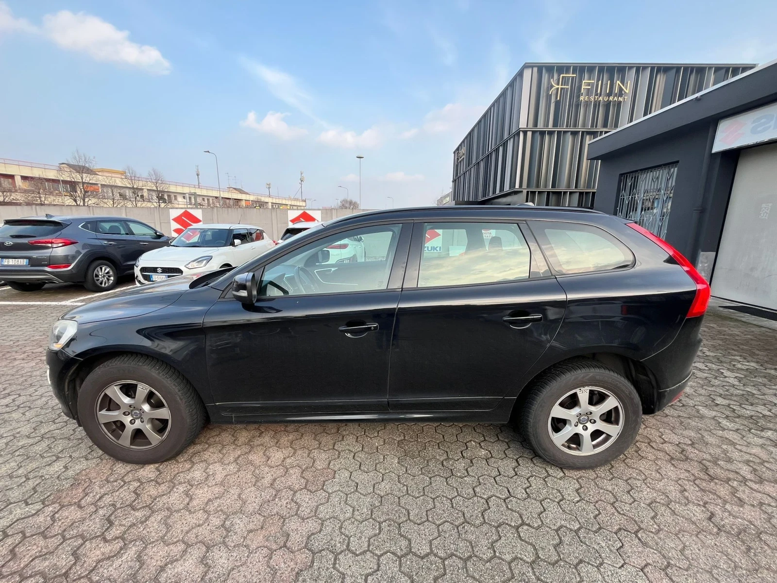 Volvo XC60 2.0-V5 * 176х.км. * ТОП * Италия , снимка 3 - Автомобили и джипове - 54009091