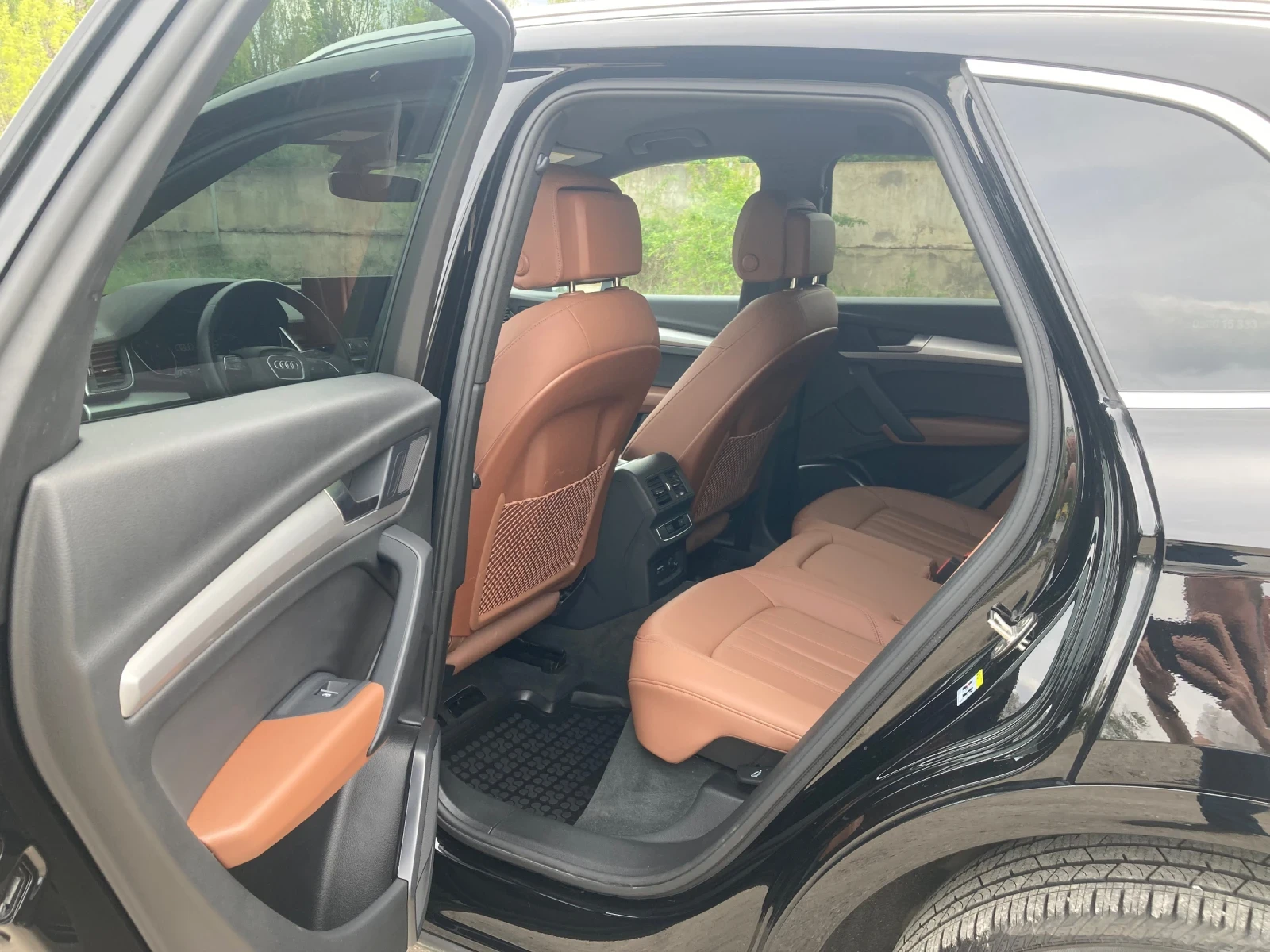 Audi Q5 45 TFSI, снимка 10 - Автомобили и джипове - 54358114