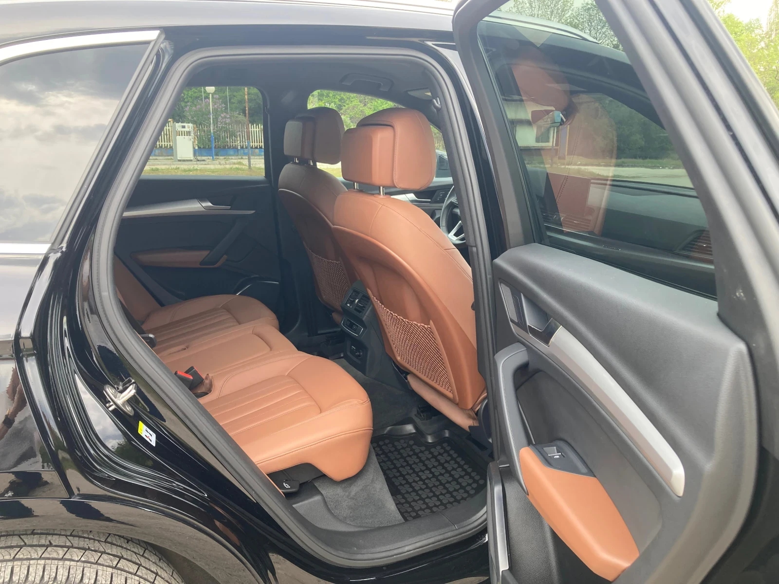 Audi Q5 45 TFSI, снимка 12 - Автомобили и джипове - 54358114