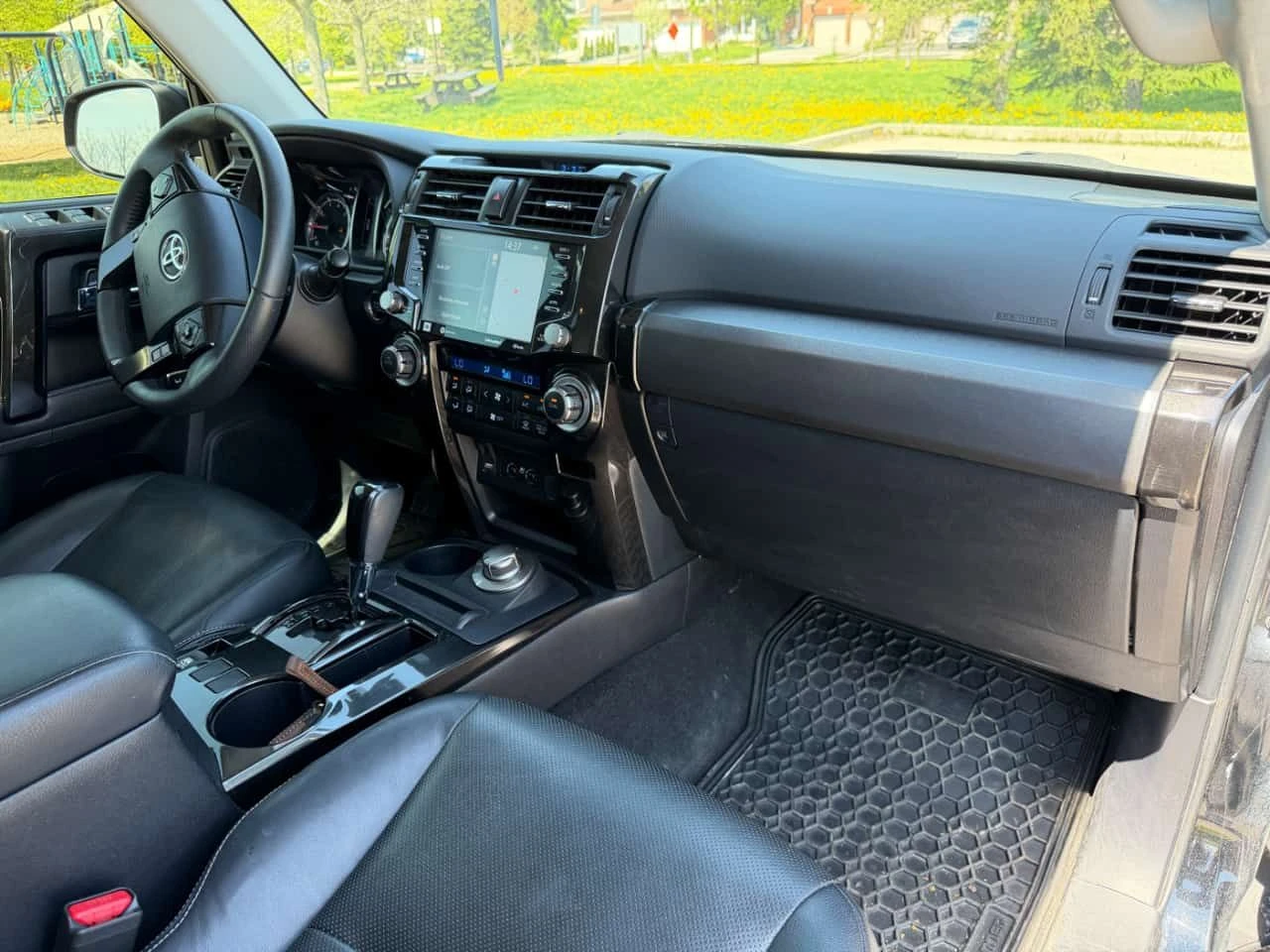 Toyota 4runner LIMITED/2 KEYS/FULLY LOADED, снимка 11 - Автомобили и джипове - 54621629