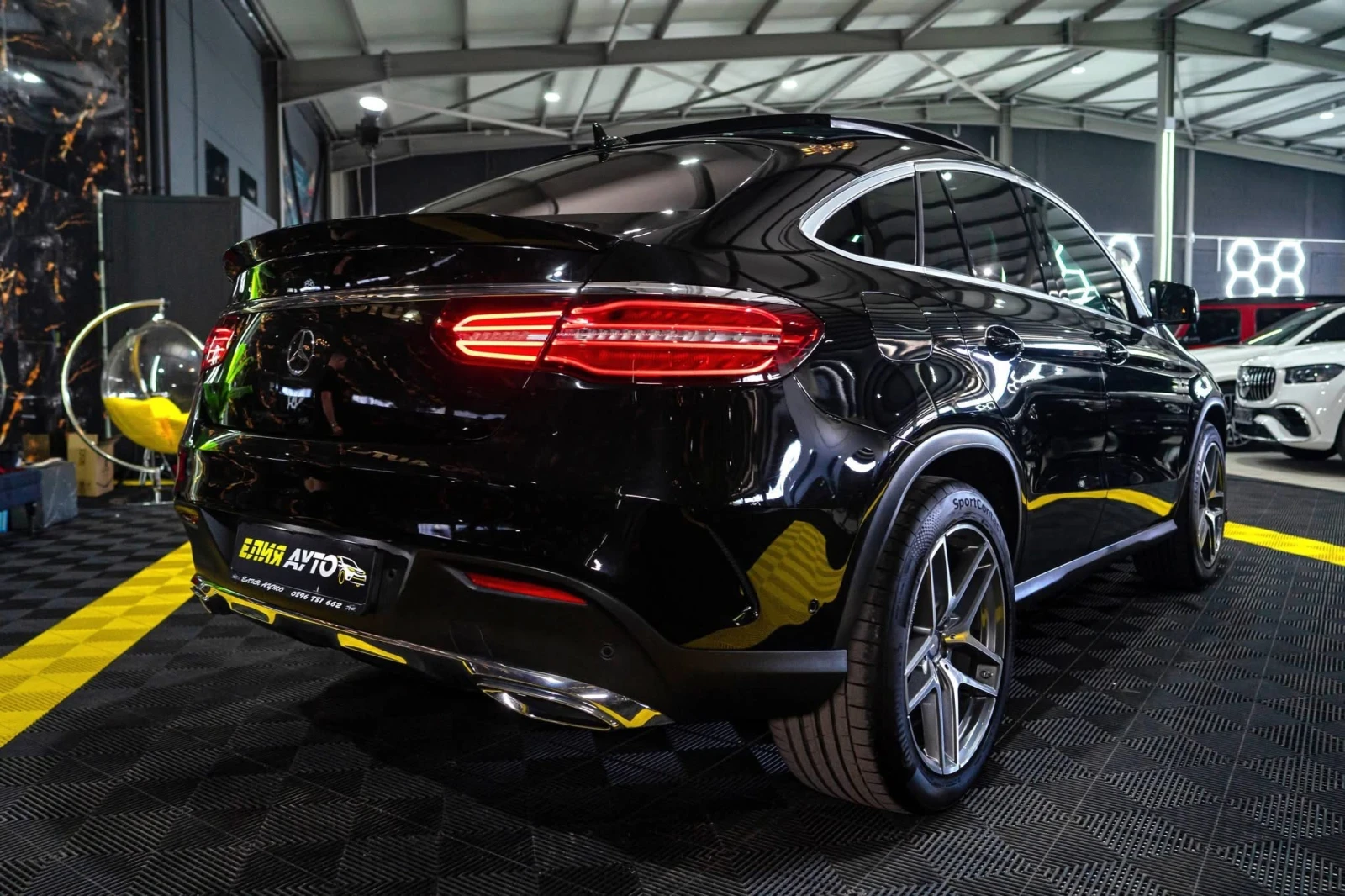 Mercedes-Benz GLE 350 D 4MATIC AMG LINE LED ПАНО 3XTV ЛИЗИНГ 100%, снимка 10 - Автомобили и джипове - 54738115