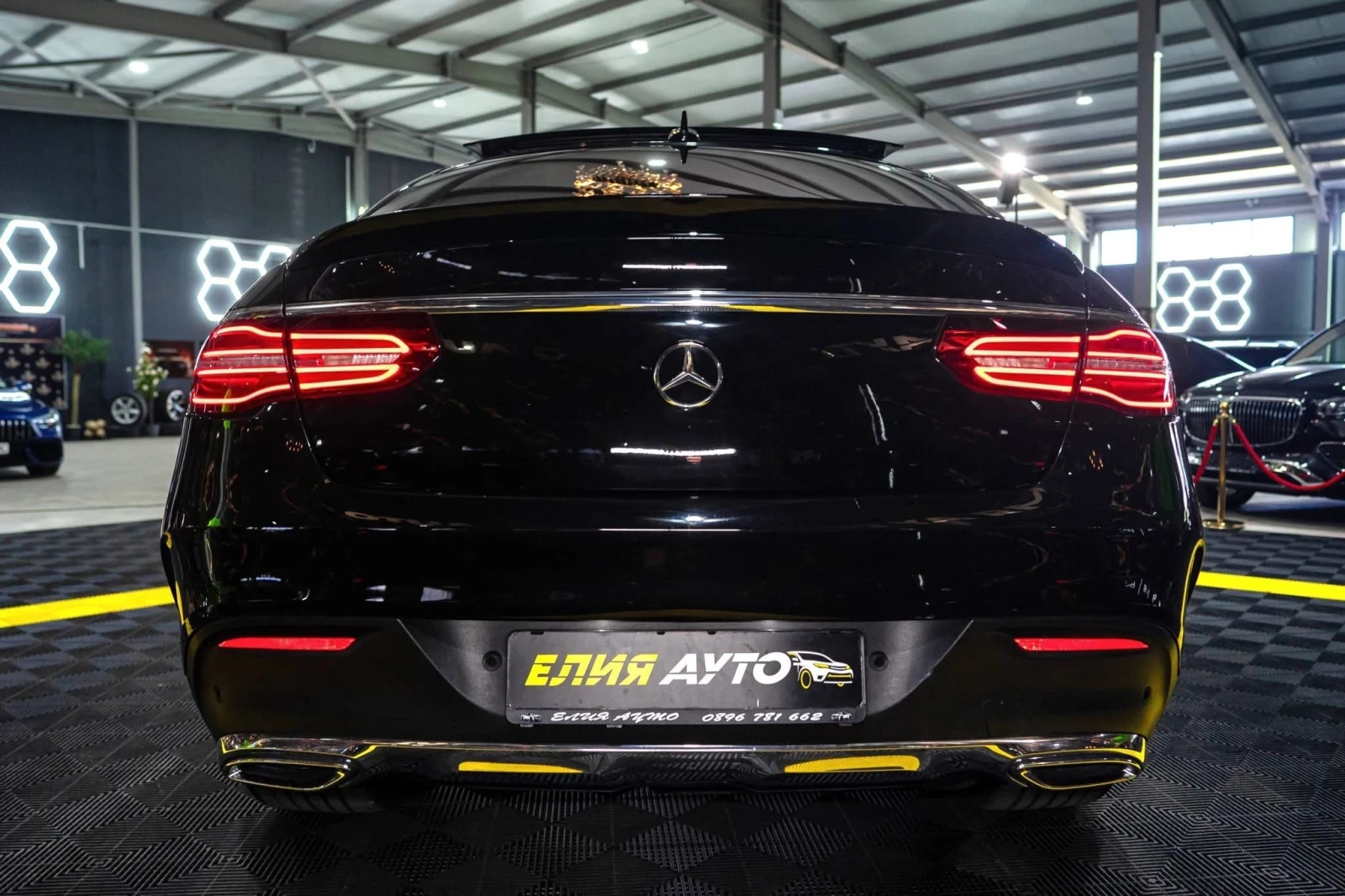 Mercedes-Benz GLE 350 D 4MATIC AMG LINE LED ПАНО 3XTV ЛИЗИНГ 100%, снимка 8 - Автомобили и джипове - 54738115