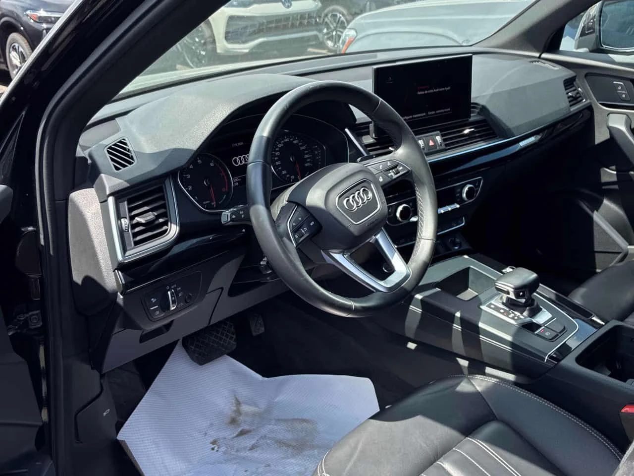 Audi Q5  Komfort / CAMERA / DISTRONIC / АВТОКРЕДИТ , снимка 5 - Автомобили и джипове - 54978597