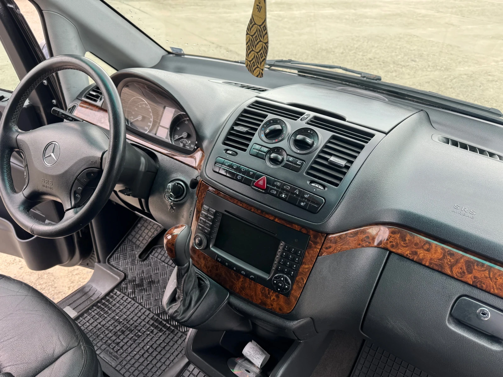 Mercedes-Benz Viano 220cdi, снимка 6 - Бусове и автобуси - 53924159