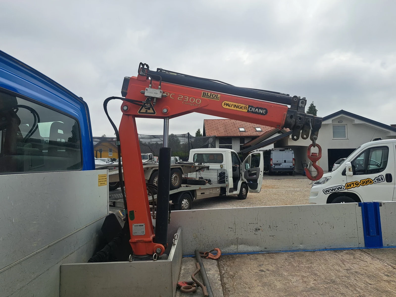 Iveco 35c13 2.8 TDI , снимка 2 - Бусове и автобуси - 56127807