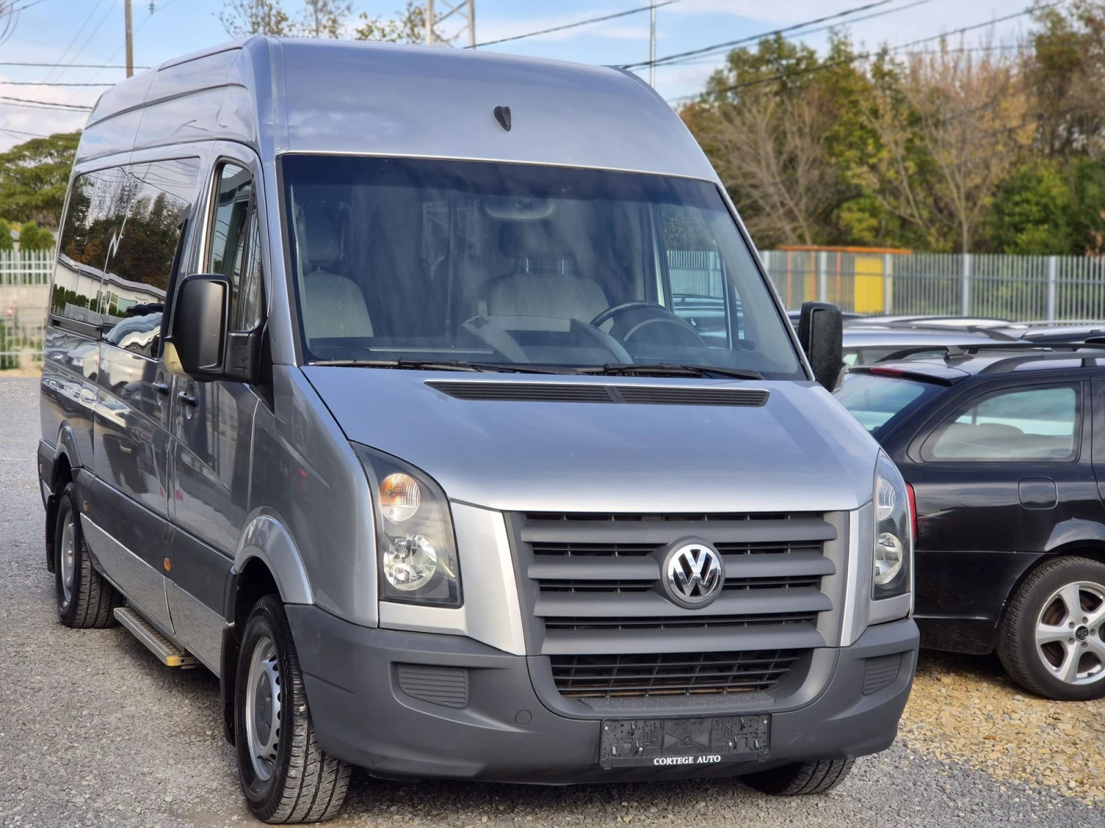 VW Crafter 2.5TDI AUTOMAT 9 МЕСТА , снимка 15 - Бусове и автобуси - 56751034