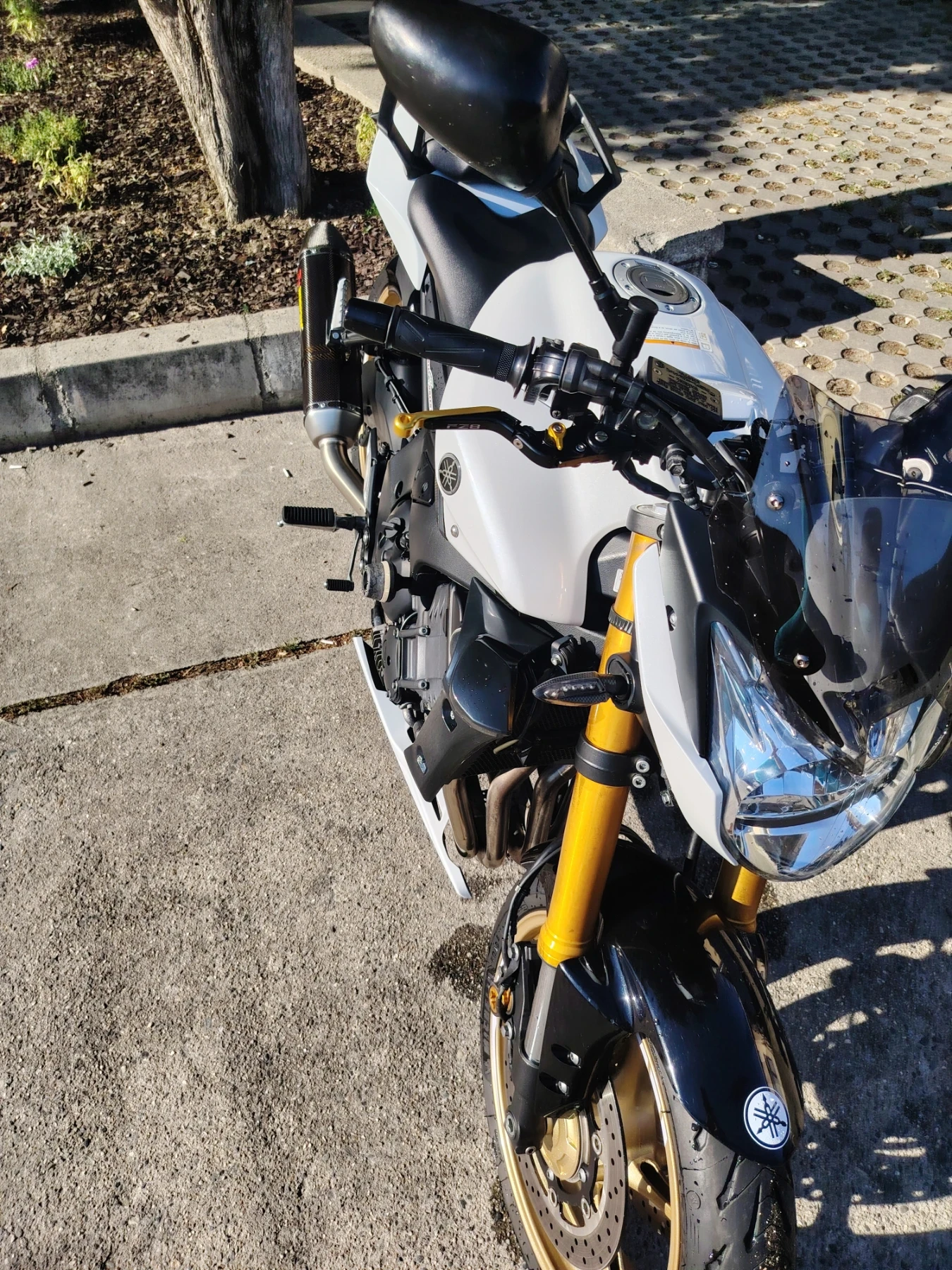 Yamaha FZ8, снимка 9 - Мотоциклети и мототехника - 54797982