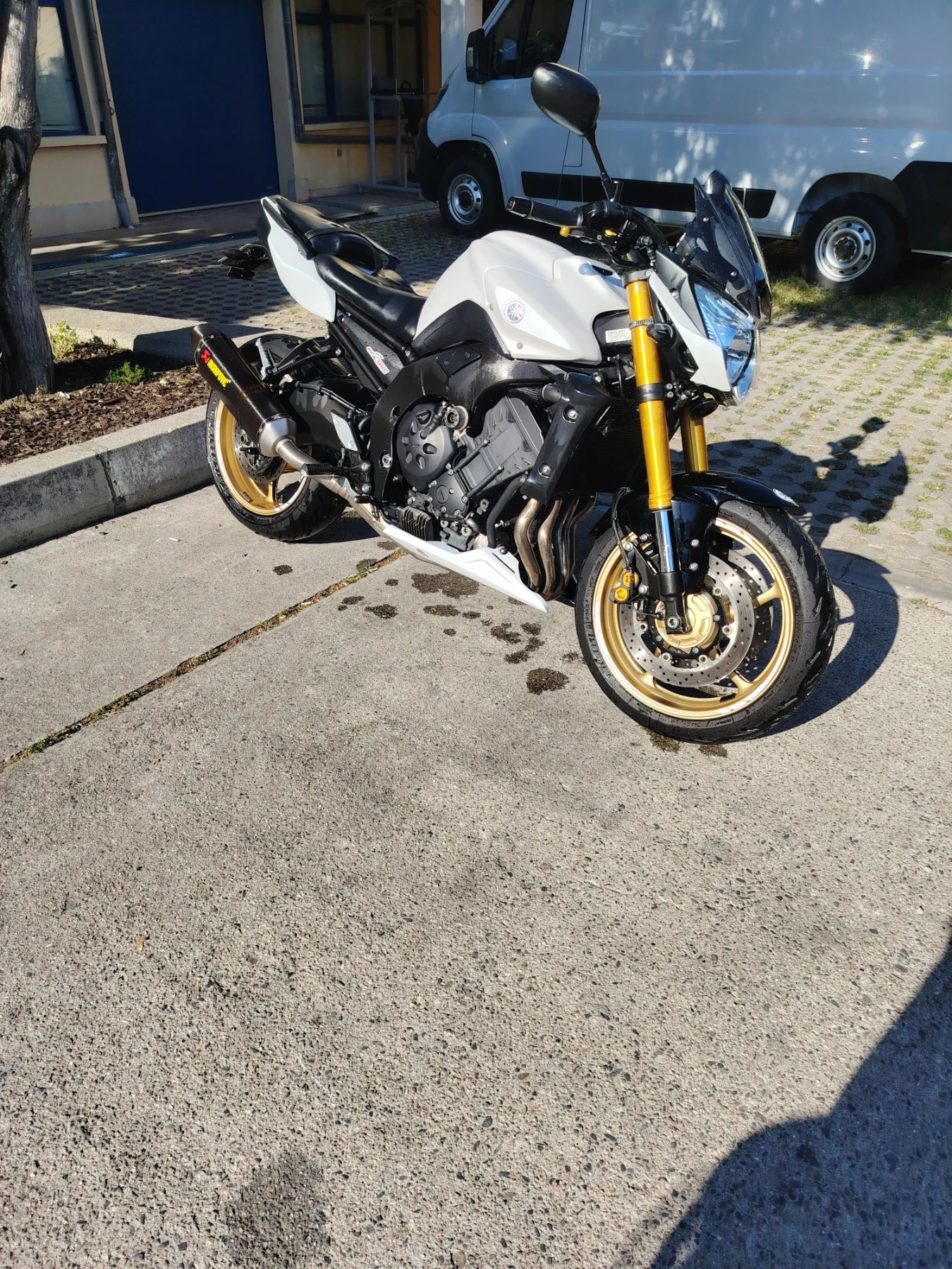 Yamaha FZ8