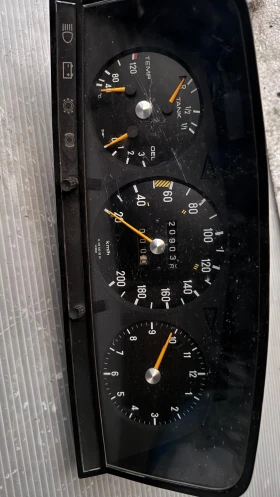       Mercedes W123 - 87001050 