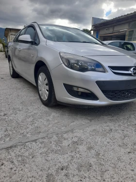 Opel Astra Sport Tourer 1.7CDTI 110k.c facelift, снимка 9