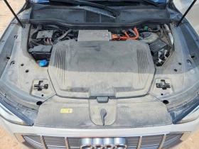 Audi E-Tron Prestige, снимка 11