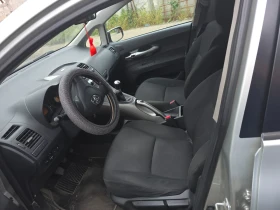 Toyota Auris, снимка 6