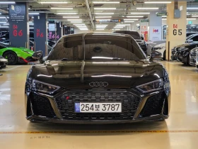 ������ Audi R8