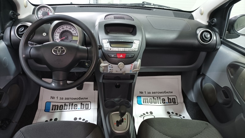 Toyota Aygo 1.0 i automat 82000km!!!, снимка 10 - Автомобили и джипове - 46354523