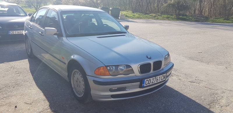 BMW 318, снимка 2 - Автомобили и джипове - 46419018