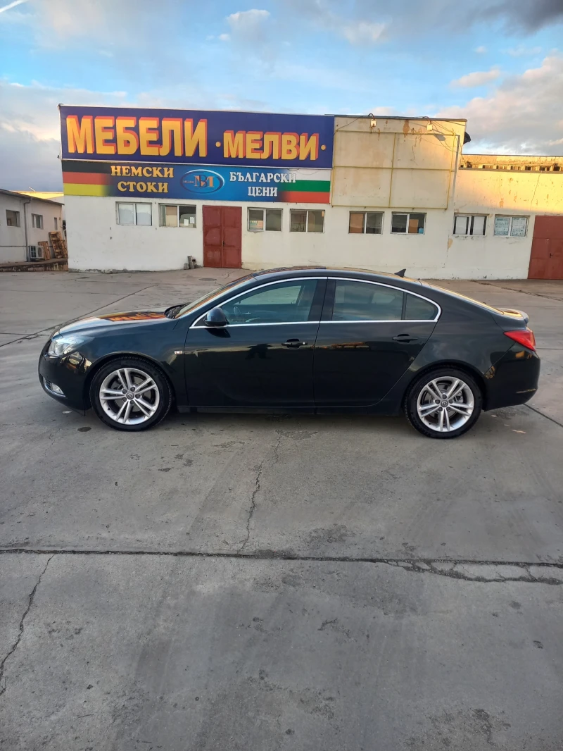 Opel Insignia, снимка 3 - Автомобили и джипове - 47387026