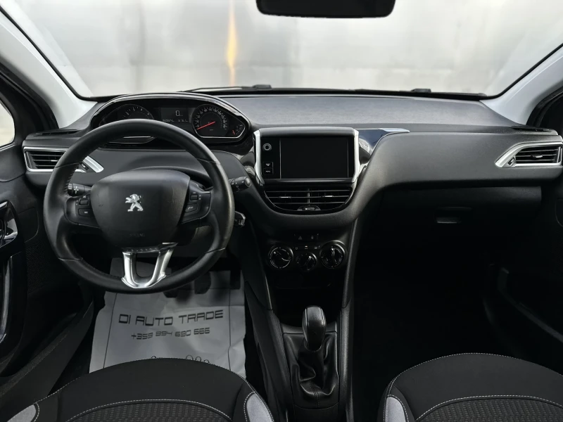 Peugeot 208 1.2benz, снимка 7 - Автомобили и джипове - 47557475