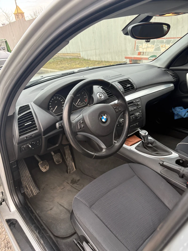 BMW 118 i ПОДГРЕВ/ФЕЙСЛИФТ, снимка 6 - Автомобили и джипове - 49352177