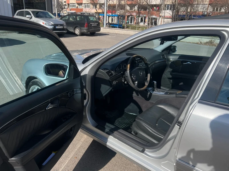 Mercedes-Benz E 320 3.2cdi, снимка 12 - Автомобили и джипове - 49410885