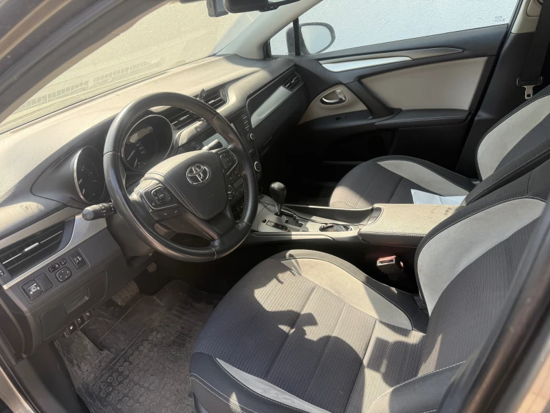 Toyota Avensis, снимка 11 - Автомобили и джипове - 52501465