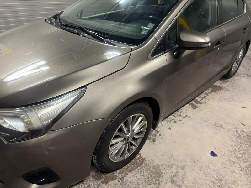 Toyota Avensis, снимка 5 - Автомобили и джипове - 52501465