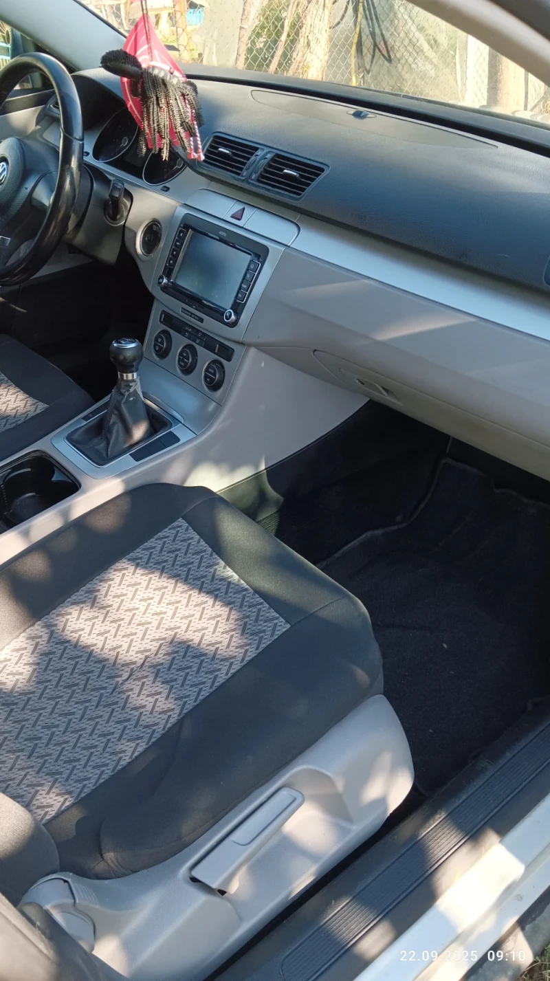 VW Passat, снимка 7 - Автомобили и джипове - 51873638