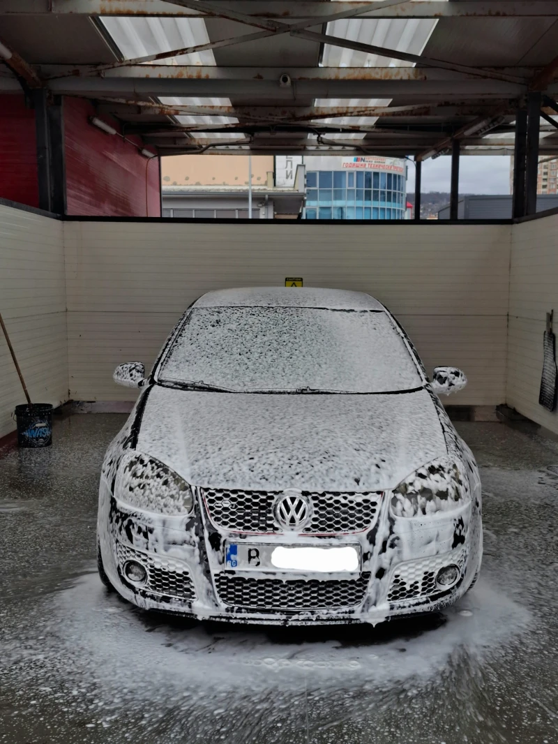 VW Golf 2.0 TDI, снимка 11 - Автомобили и джипове - 52962069