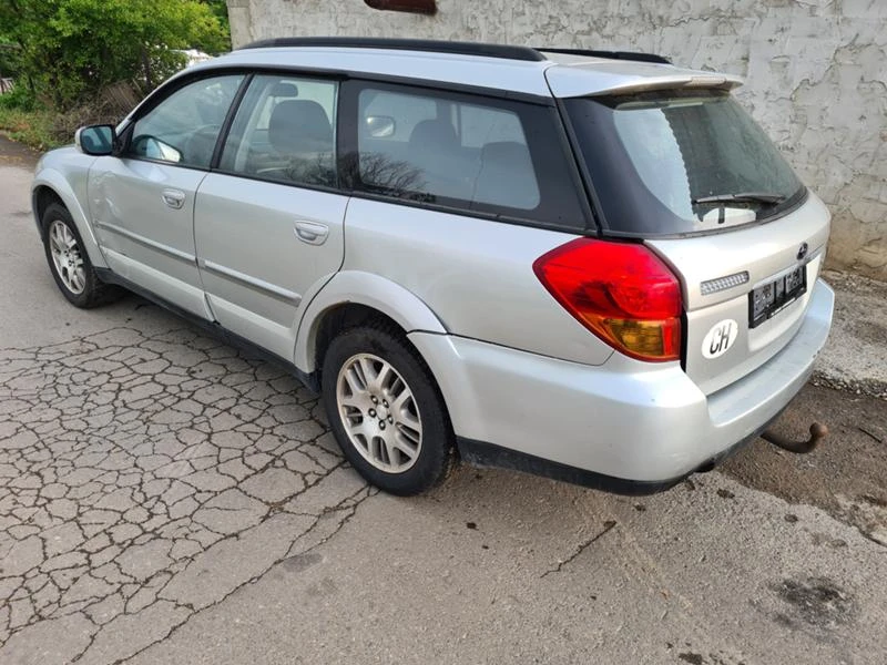 Subaru Outback 2.5 165к.с , снимка 4 - Автомобили и джипове - 47659760