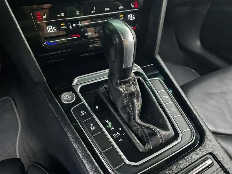 VW Arteon 2.0 TDI R-LINE 4MOTION, снимка 8 - Автомобили и джипове - 55001093
