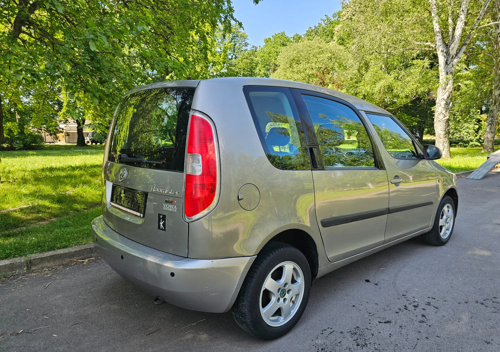 Skoda Roomster 1.2i - изображение 4