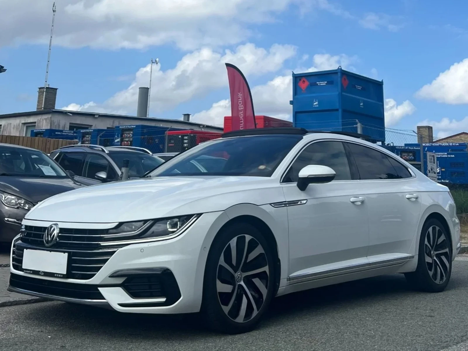 VW Arteon R-line / 2.0 TSI / DSG / Panorama / Digital Cockpi - изображение 3