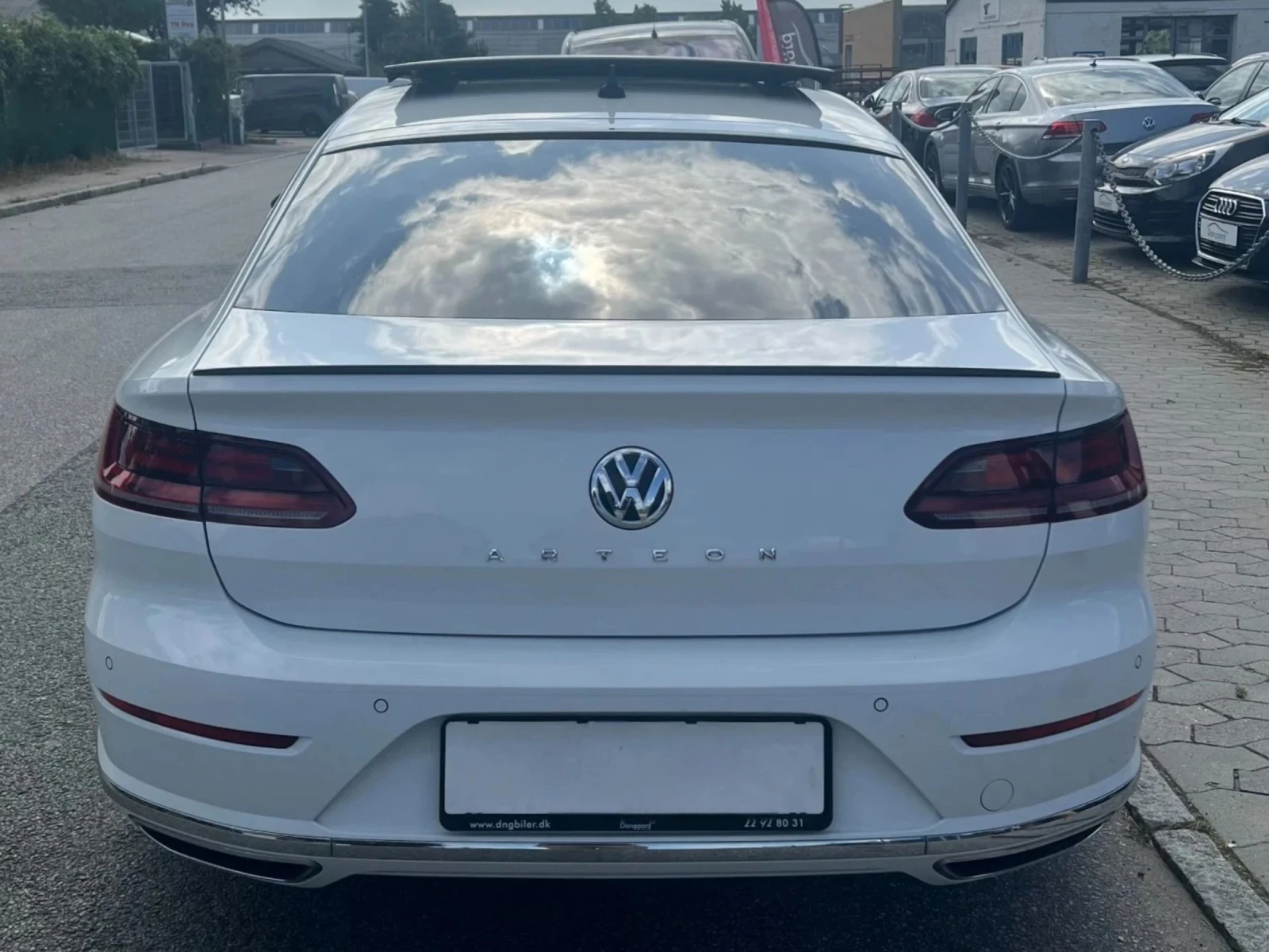 VW Arteon R-line / 2.0 TSI / DSG / Panorama / Digital Cockpi - изображение 5