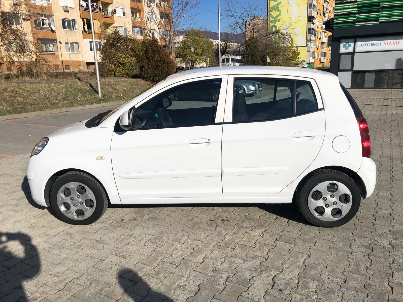 Kia Picanto 1.1i Автоматик! - изображение 7