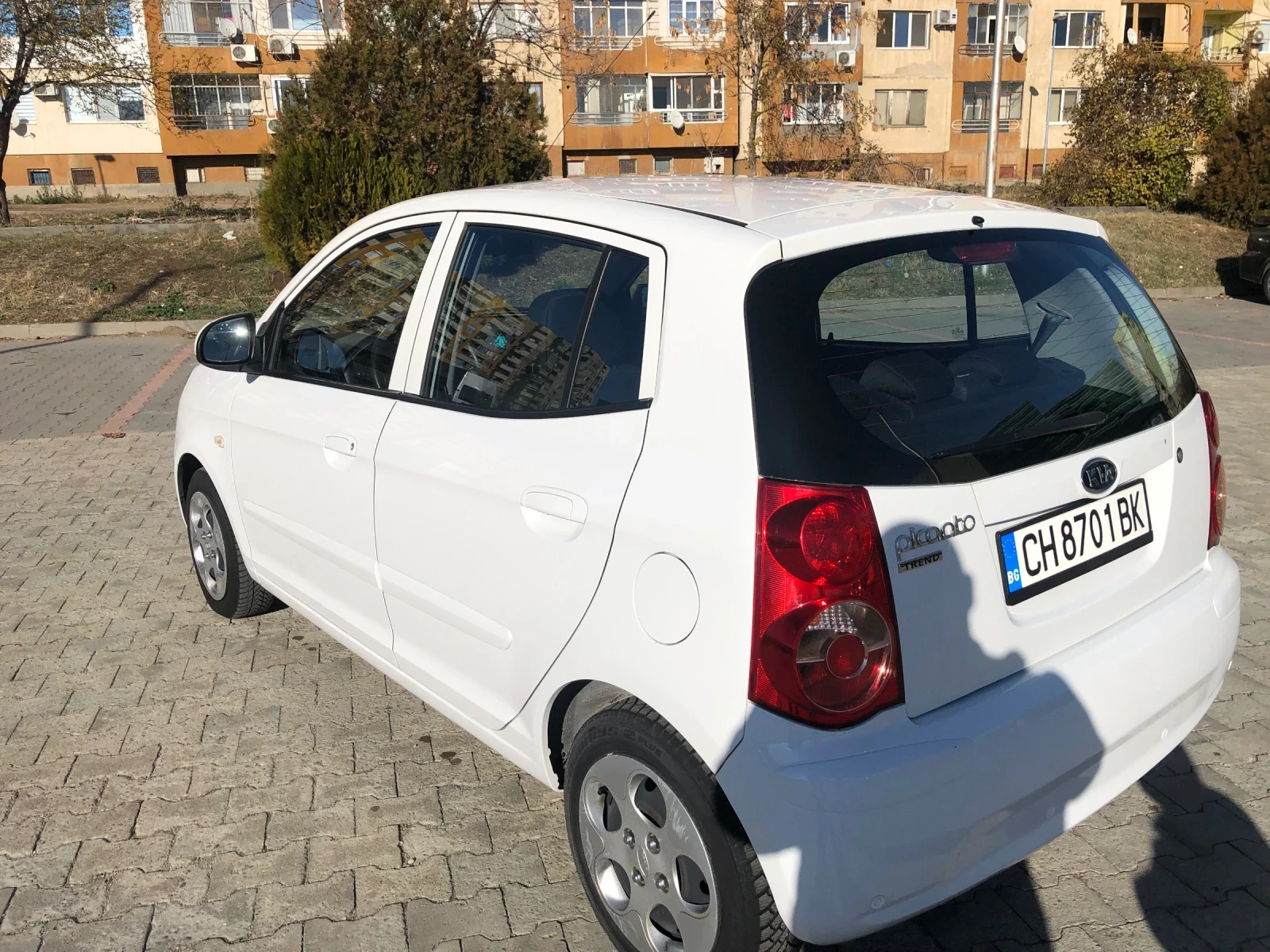 Kia Picanto 1.1i Автоматик! - изображение 6