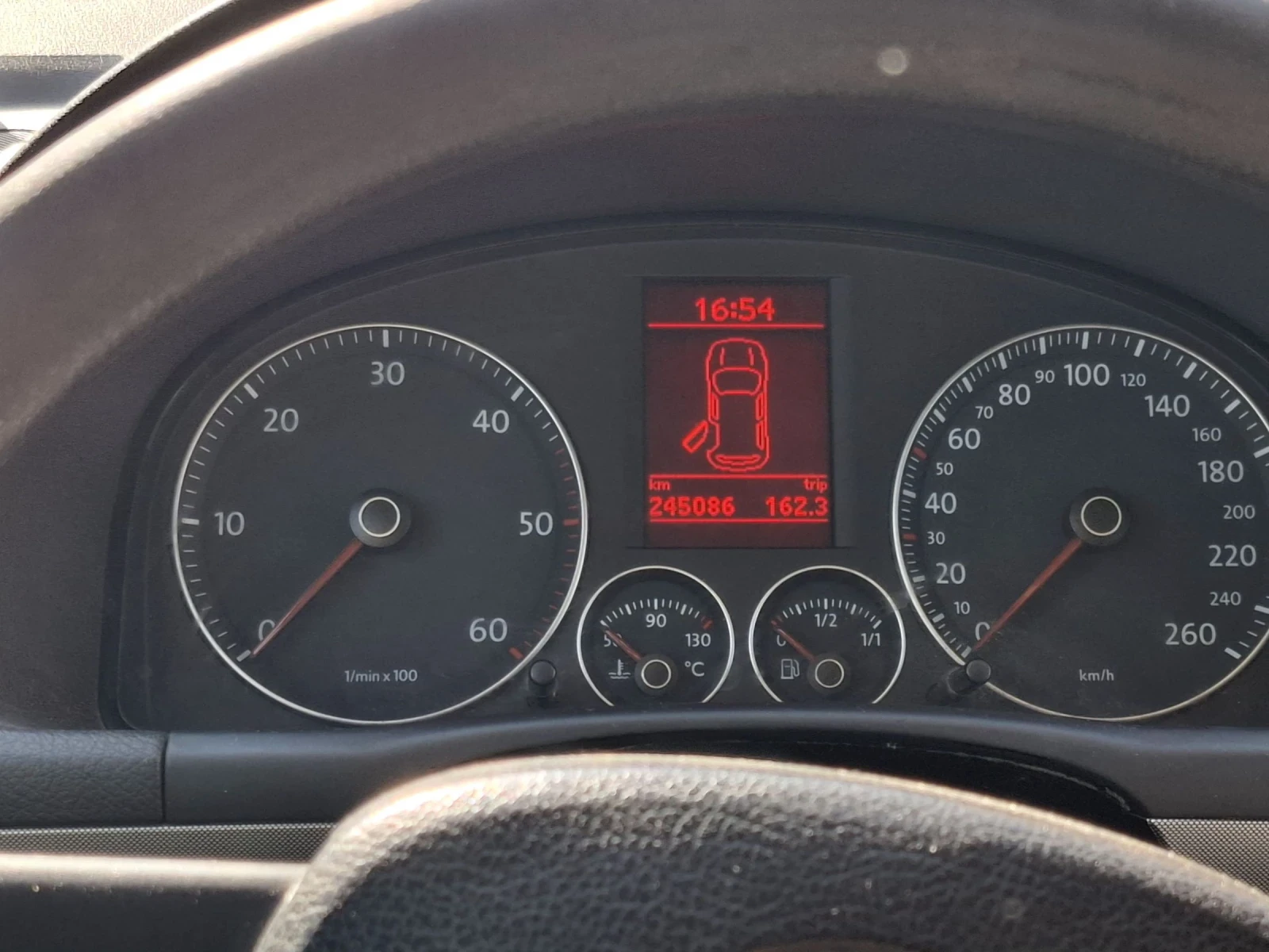 VW Touran 1.9 - изображение 8