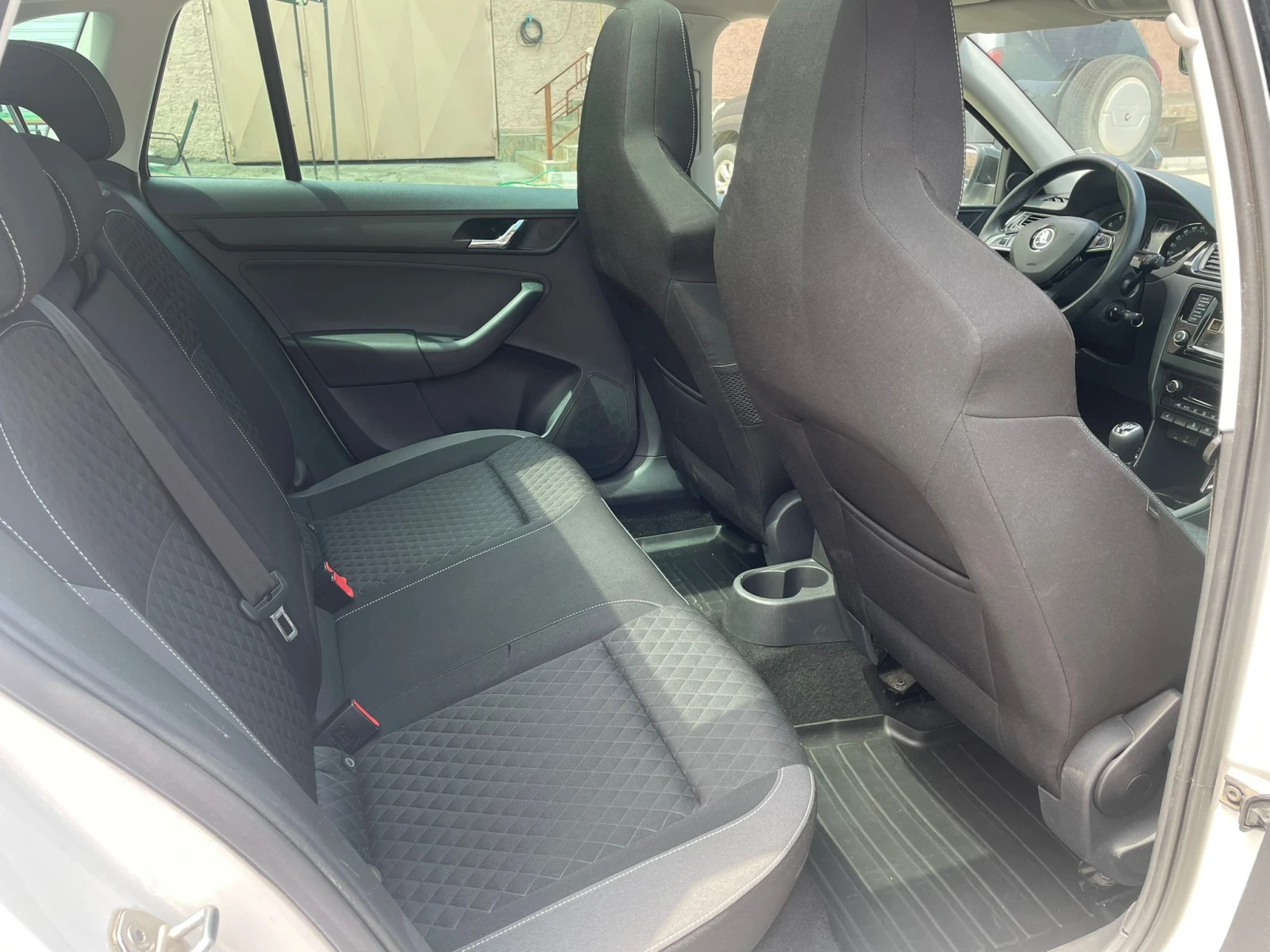 Skoda Rapid  - изображение 10