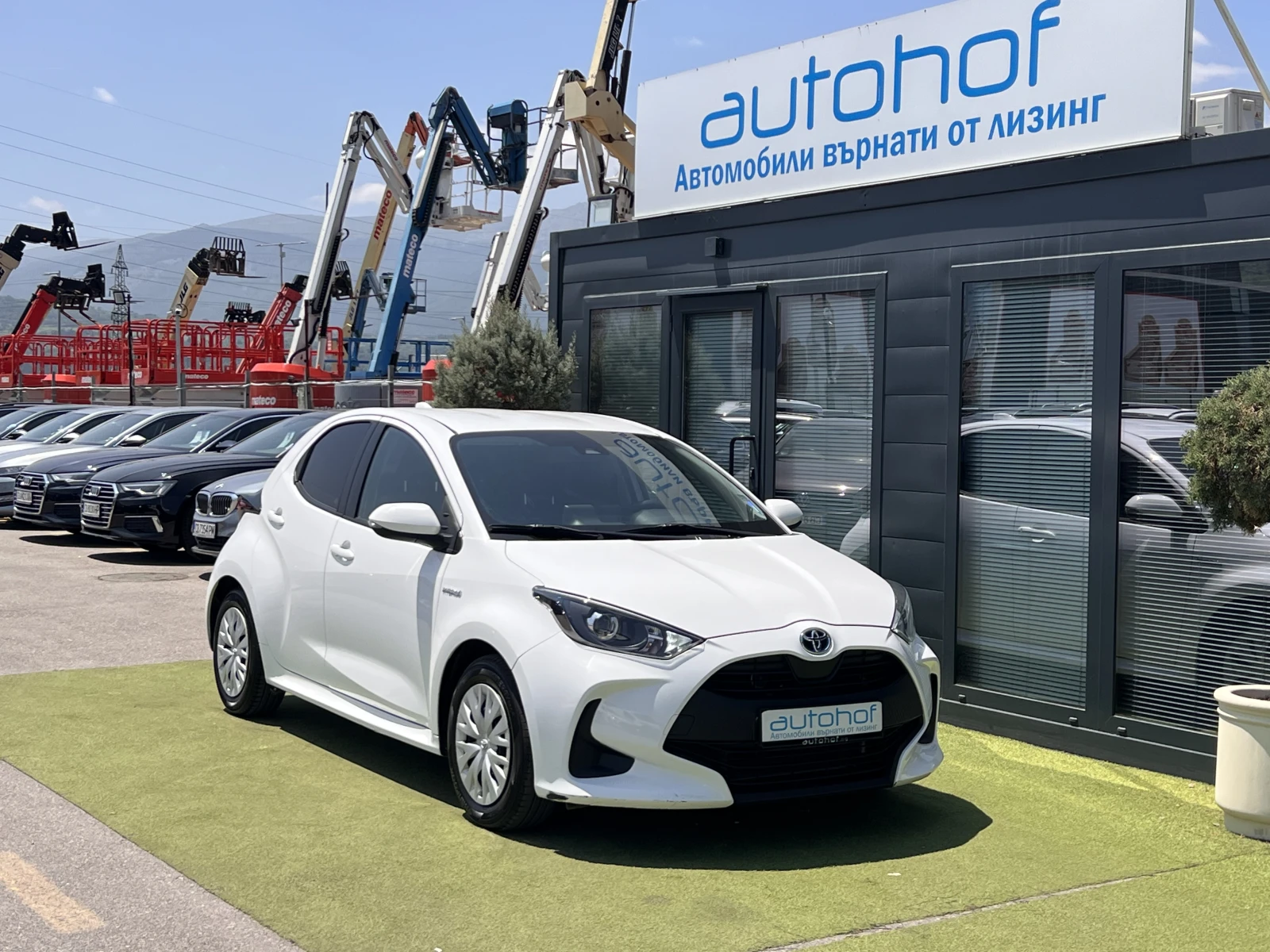 Toyota Yaris TERRA/HYBRID/1.5vvt-i/115K.C./Е-CVT AT/ - изображение 6