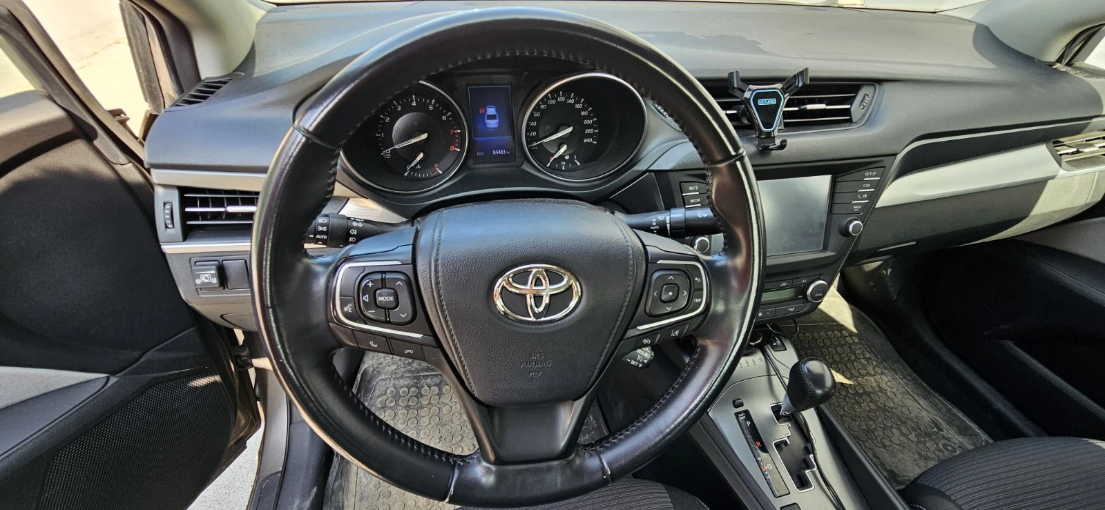 Toyota Avensis  - изображение 7