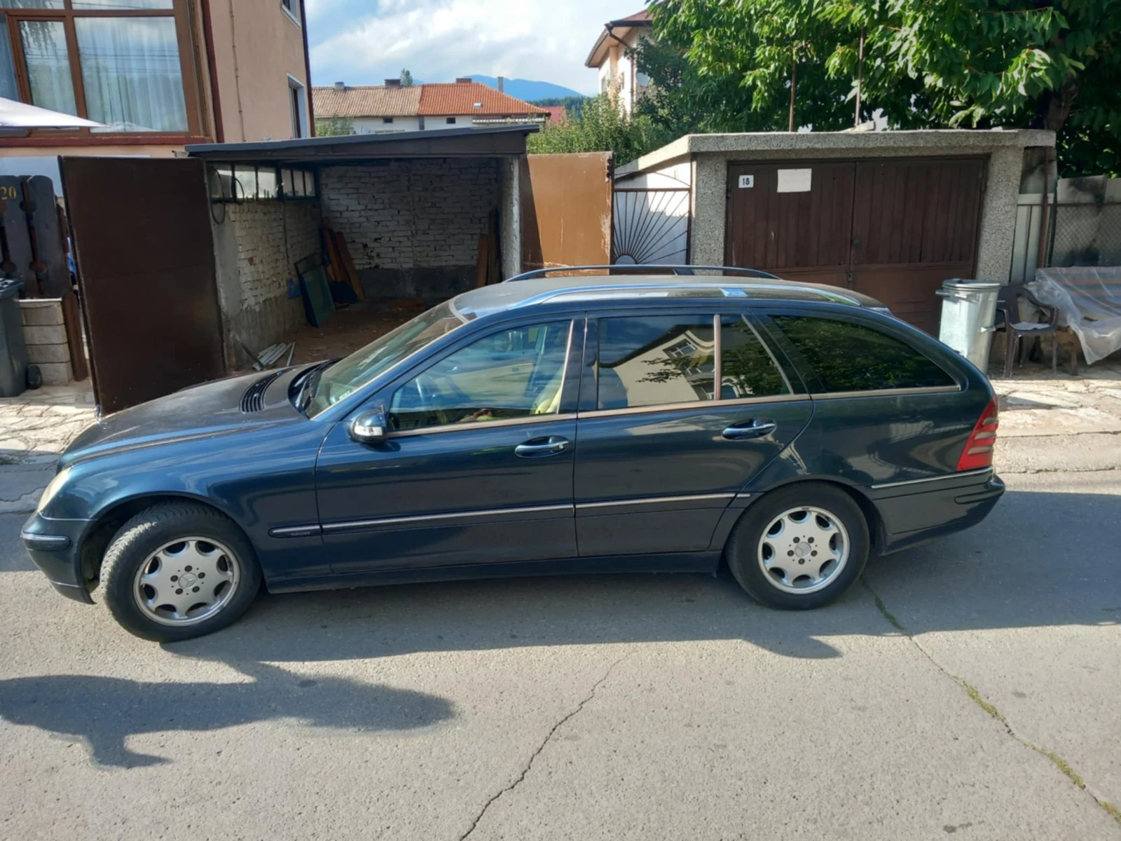 Mercedes-Benz C 220  - изображение 4