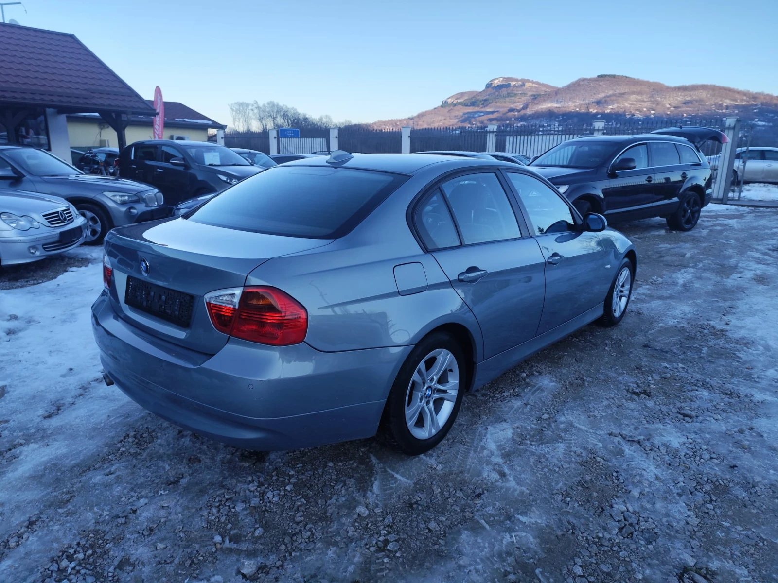 BMW 320 2.0 бензин - изображение 5