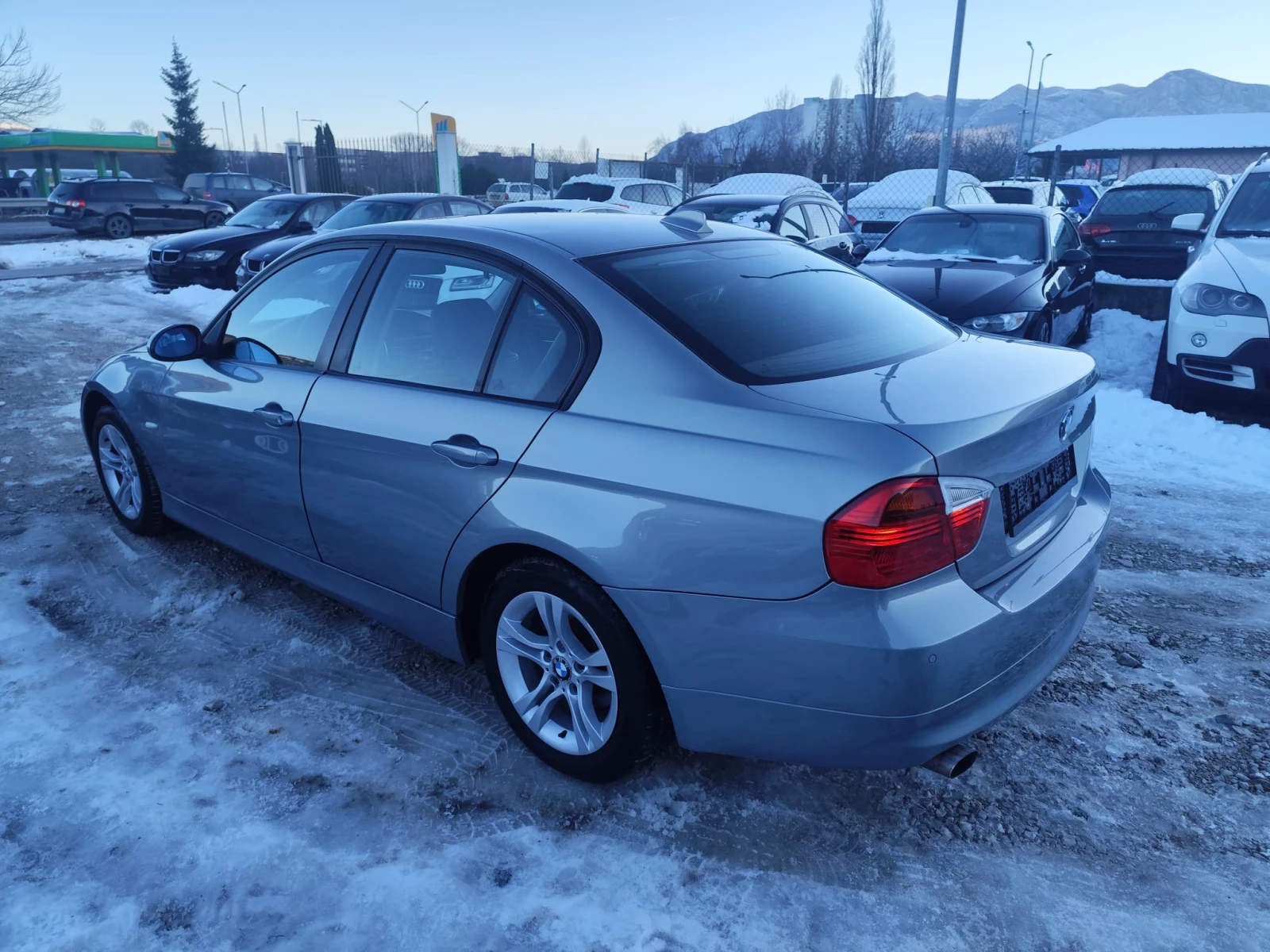 BMW 320 2.0 бензин - изображение 8